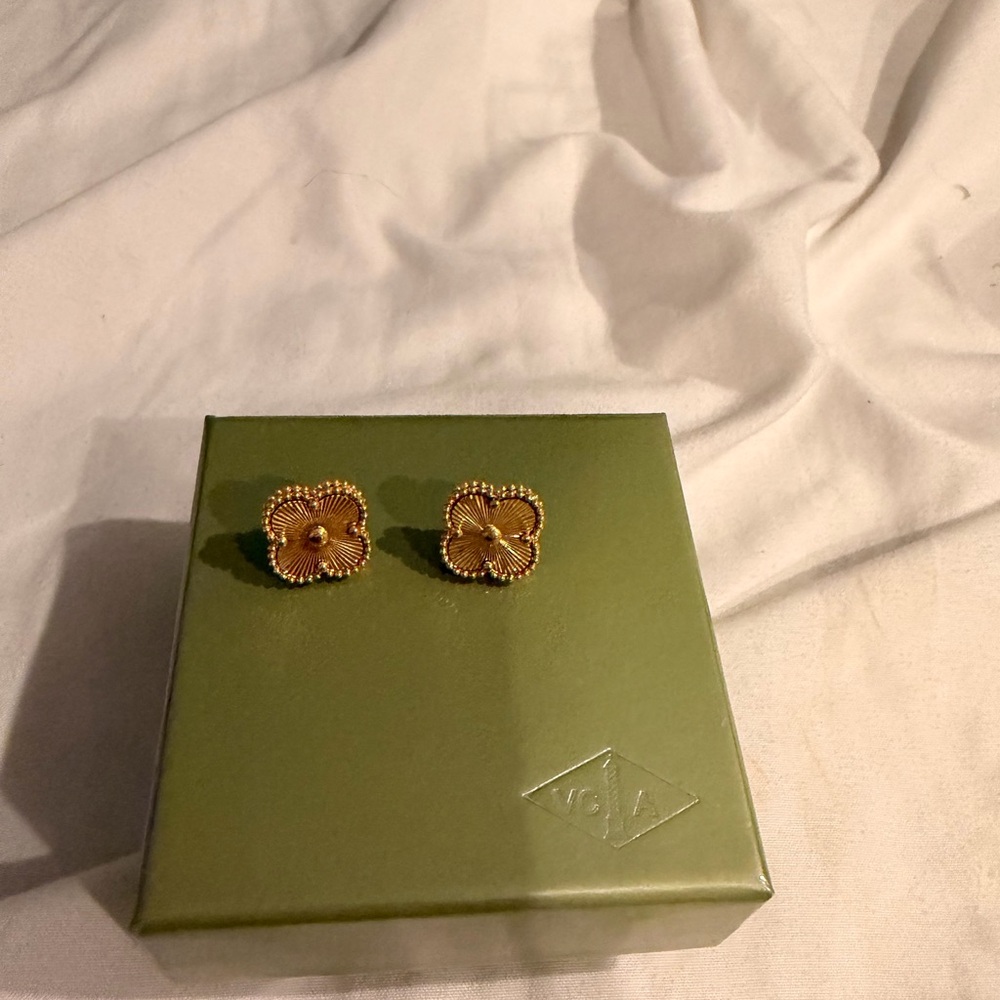 Van cleef & arpels earrings